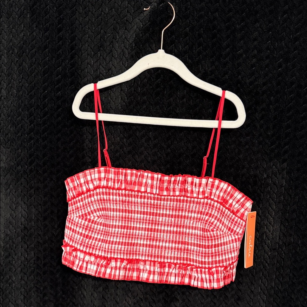 Colsie Red and White Checkered Medium Crop Top